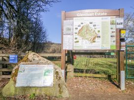 Larchgrove - Scottish Highlands - 950205 - thumbnail photo 28