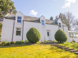 Larchgrove - Scottish Highlands - 950205 - thumbnail photo 2