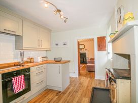 Larchgrove - Scottish Highlands - 950205 - thumbnail photo 7