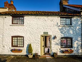 Clara's Cottage - North Yorkshire (incl. Whitby) - 950877 - thumbnail photo 2
