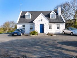 No.1 Apt, Brandy Harbour Cottage - Shancroagh & County Galway - 951117 - thumbnail photo 1