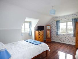 No.1 Apt, Brandy Harbour Cottage - Shancroagh & County Galway - 951117 - thumbnail photo 5