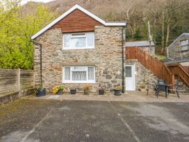 Ground Floor Apartment - North Wales - 951391 - thumbnail photo 2