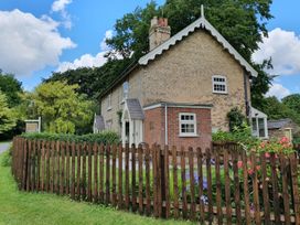 Pheasant Cottage - Lincolnshire - 952405 - thumbnail photo 2