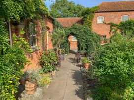 Stable Cottage - North Yorkshire (incl. Whitby) - 953846 - thumbnail photo 10