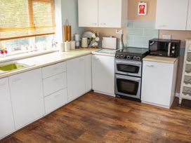 The Chalet - Central England - 956980 - thumbnail photo 3