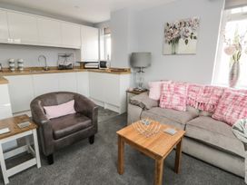 Manor Heath Apartment 4 - North Yorkshire (incl. Whitby) - 958919 - thumbnail photo 8