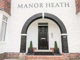 Manor Heath Apartment 4 - North Yorkshire (incl. Whitby) - 958919 - thumbnail photo 4