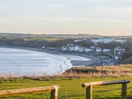 Flip Flops - North Yorkshire (incl. Whitby) - 958967 - thumbnail photo 23