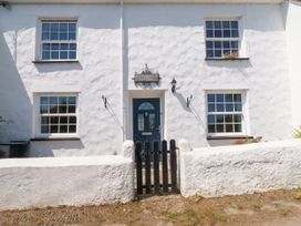 The entrance of Penrose Farm Cottage in St Keverne