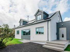 A house with steps and windows at Lanesend St Agnes