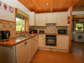 Willow Lodge - Dorset - 960304 - thumbnail photo 9