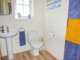 Sandcastle Cottage - North Yorkshire (incl. Whitby) - 961358 - thumbnail photo 10