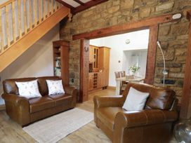 Whitfield Cottage (21 Silver Street) - Northumberland - 961457 - thumbnail photo 2