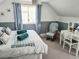 The Coach House - Isle of Wight & Hampshire - 962983 - thumbnail photo 10