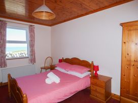 Seaview Cottage - County Clare - 963565 - thumbnail photo 8