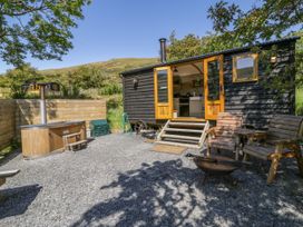 Moelfre - Shepherds Hut - North Wales - 965691 - thumbnail photo 3