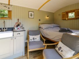 Moelfre - Shepherds Hut - North Wales - 965691 - thumbnail photo 11