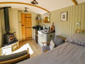 Moelfre - Shepherds Hut - North Wales - 965691 - thumbnail photo 17