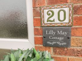 Lilly May Cottage - North Yorkshire (incl. Whitby) - 966408 - thumbnail photo 3