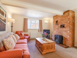 Redwood Cottage - Central England - 966776 - thumbnail photo 2