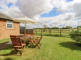 Redwood Cottage - Central England - 966776 - thumbnail photo 32