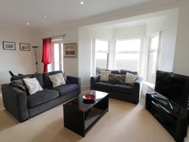 Apartment 3 Marian Y Mor - North Wales - 967080 - thumbnail photo 4