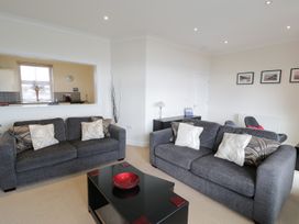 Apartment 3 Marian Y Mor - North Wales - 967080 - thumbnail photo 5