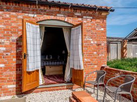 Barn End - Lincolnshire - 967622 - thumbnail photo 22