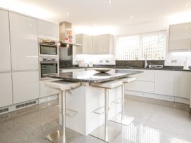 13 Parc Llindir - North Wales - 970030 - thumbnail photo 12