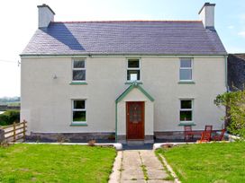 The Farmhouse - Anglesey - 972148 - thumbnail photo 1