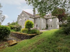 A house with a garden and patio at Little Ellers in Portinscale near Keswick