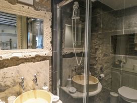 In & Out Cottage - Yorkshire Dales - 972733 - thumbnail photo 15