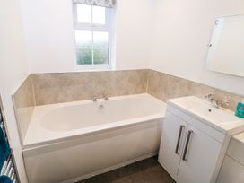 Balmedie - Lincolnshire - 972918 - thumbnail photo 26