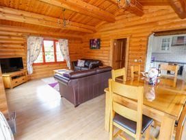 Willow Lodge - Lincolnshire - 972994 - thumbnail photo 6