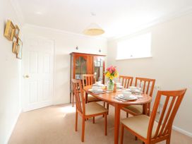 16 Heron Gardens - Norfolk - 973883 - thumbnail photo 7
