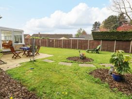 16 Heron Gardens - Norfolk - 973883 - thumbnail photo 24