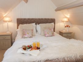 Harriet's Cottage - North Yorkshire (incl. Whitby) - 973900 - thumbnail photo 13
