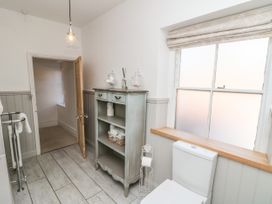 Harriet's Cottage - North Yorkshire (incl. Whitby) - 973900 - thumbnail photo 16