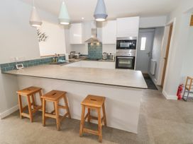 Forest Lodge - Anglesey - 974110 - thumbnail photo 11