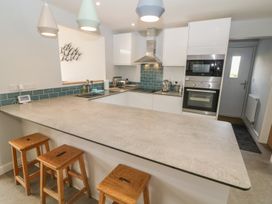 Forest Lodge - Anglesey - 974110 - thumbnail photo 10