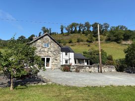 A house with garden and trees at Peniarth Ganol in Tywyn