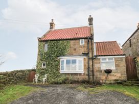 Swang Cottage - North Yorkshire (incl. Whitby) - 974428 - thumbnail photo 2