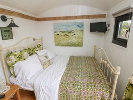 The Cwtch - South Wales - 975045 - thumbnail photo 10
