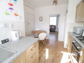 Beside The Sea - Ar Lan y Mor - North Wales - 976858 - thumbnail photo 5