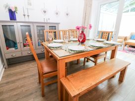 2 Carr Farm Close - Peak District - 981709 - thumbnail photo 7