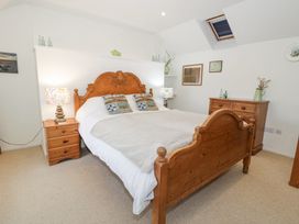 Happy Landing - North Wales - 981807 - thumbnail photo 17