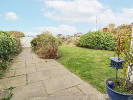 Happy Landing - North Wales - 981807 - thumbnail photo 29