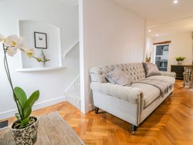 23 Chapel Street - North Wales - 982685 - thumbnail photo 3