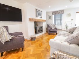 23 Chapel Street - North Wales - 982685 - thumbnail photo 5